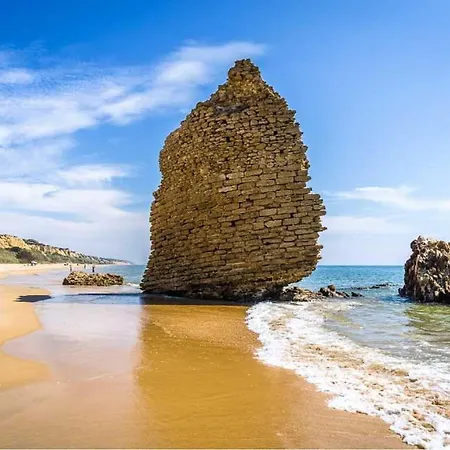 A Pie De Playa En *